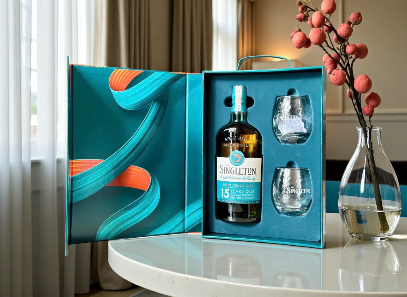 Singleton 15 Years Single Malt Whisky 700ml Gift Set with 2 Glasses