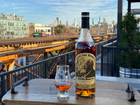 (Pre-Order 7 Days) Pappy Van Winkle Family Reserve 15 Year Old Kentucky Straight Bourbon Whiskey 53.50% ABV 750ml