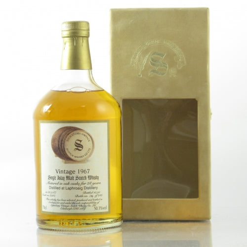 Laphroaig Distillery Vintage 1967 28 Year Old Oak Casks Signatory Vintage Cask 2205 Islay Single Malt Scotch Whisky ABV 50.3% Vol 700ml / 70cl