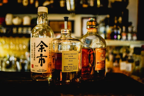7 of the Best & Affordable Japanese Whiskies In Singapore in 2020